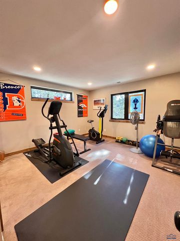 11532 HIGH VALLEY DR, Rapid City, SD 57702