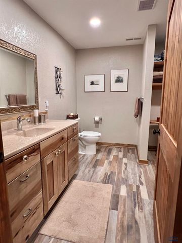 11532 HIGH VALLEY DR, Rapid City, SD 57702