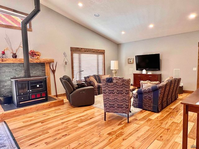 11532 HIGH VALLEY DR, Rapid City, SD 57702