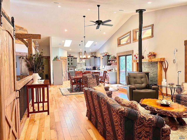 11532 HIGH VALLEY DR, Rapid City, SD 57702