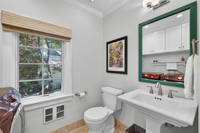 607 W 61ST Street, Kansas City, MO 64113