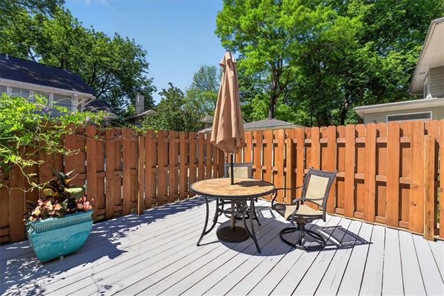 607 W 61ST Street, Kansas City, MO 64113
