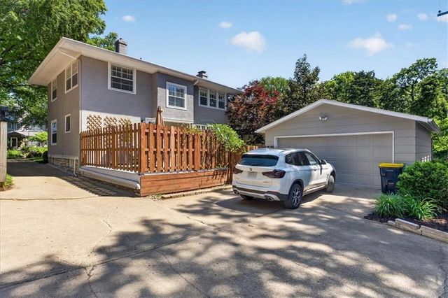 607 W 61ST Street, Kansas City, MO 64113