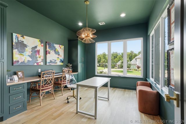 7785 Forest Lane, Tulsa, OK 74132