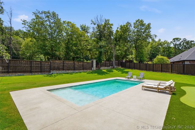 7785 Forest Lane, Tulsa, OK 74132