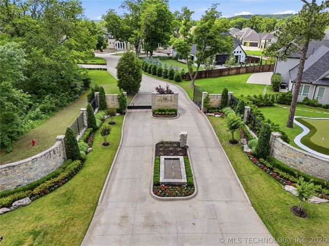 7785 Forest Lane, Tulsa, OK 74132