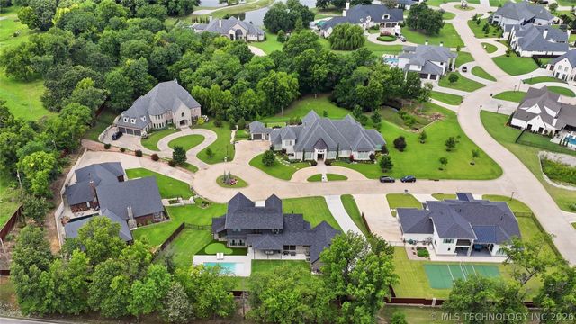 7785 Forest Lane, Tulsa, OK 74132