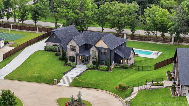 7785 Forest Lane, Tulsa, OK 74132
