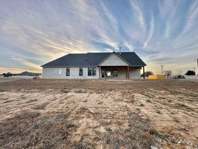 159 Mila Ln, Gladewater, TX 75647