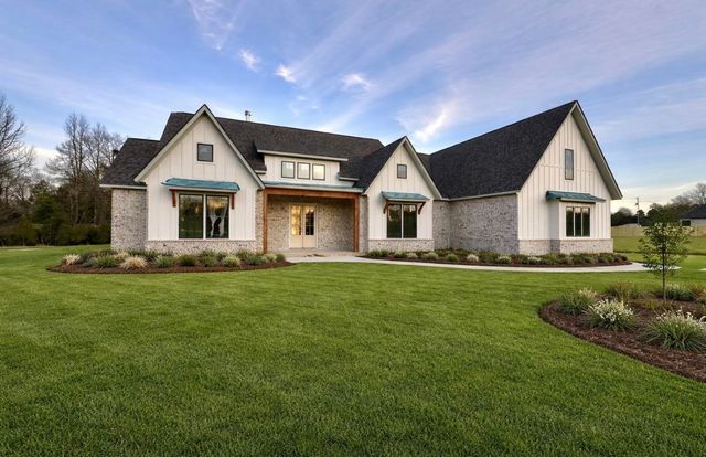 159 Mila Ln, Gladewater, TX 75647