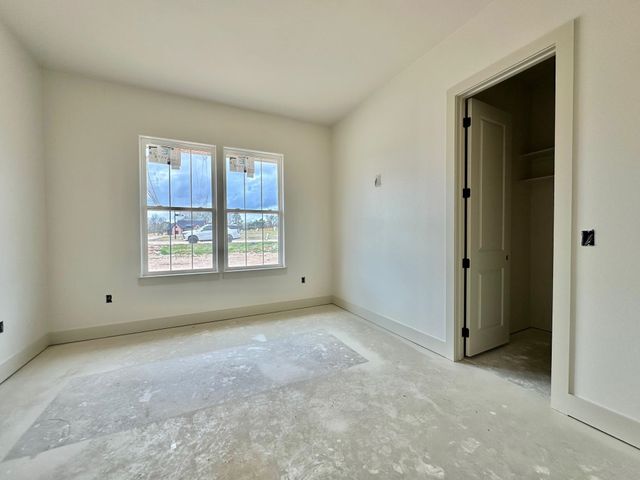 159 Mila Ln, Gladewater, TX 75647