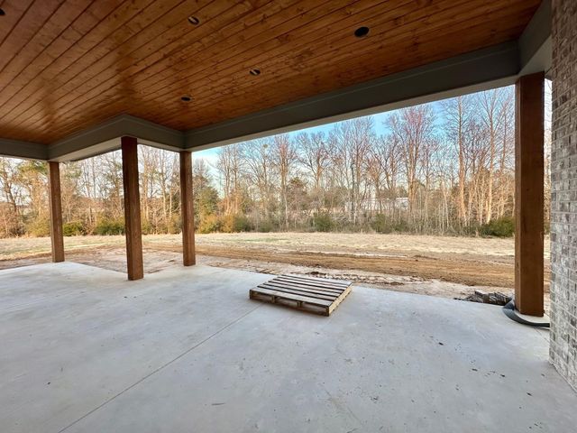 159 Mila Ln, Gladewater, TX 75647