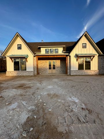 159 Mila Ln, Gladewater, TX 75647