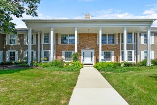 1105 Spring Garden Circle 5, Naperville, IL 60563