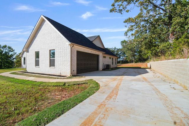 19682 Dove Ridge Dr., Lindale, TX 75771