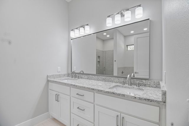 19682 Dove Ridge Dr., Lindale, TX 75771