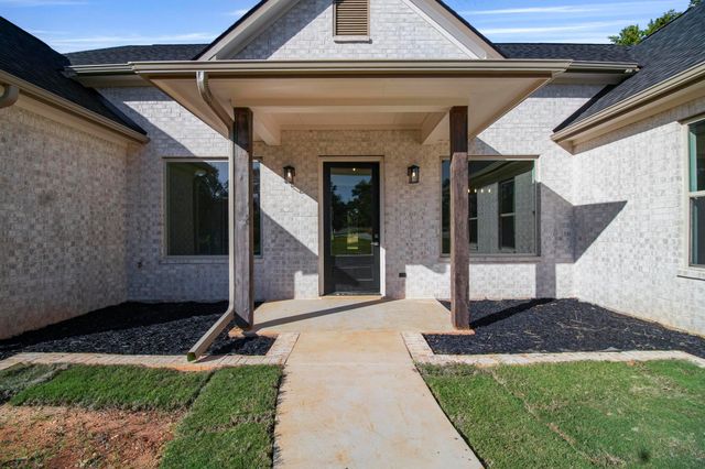 19682 Dove Ridge Dr., Lindale, TX 75771