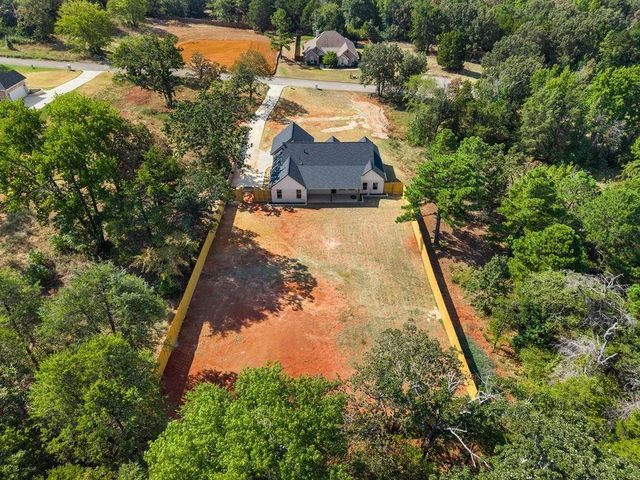 19682 Dove Ridge Dr., Lindale, TX 75771