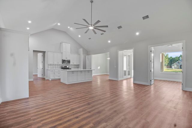 19682 Dove Ridge Dr., Lindale, TX 75771