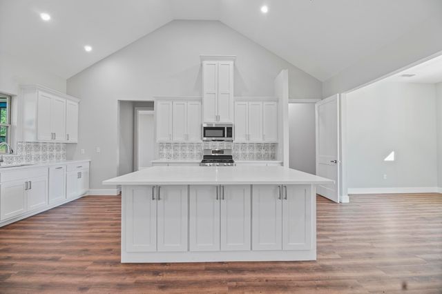 19682 Dove Ridge Dr., Lindale, TX 75771