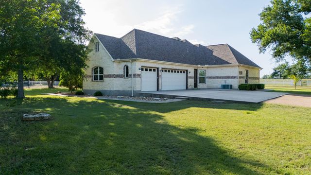 134 Creekside DR, Liberty Hill, TX 78642