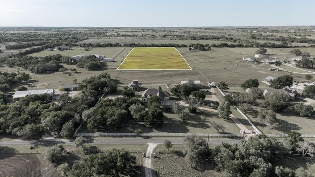 134 Creekside DR, Liberty Hill, TX 78642