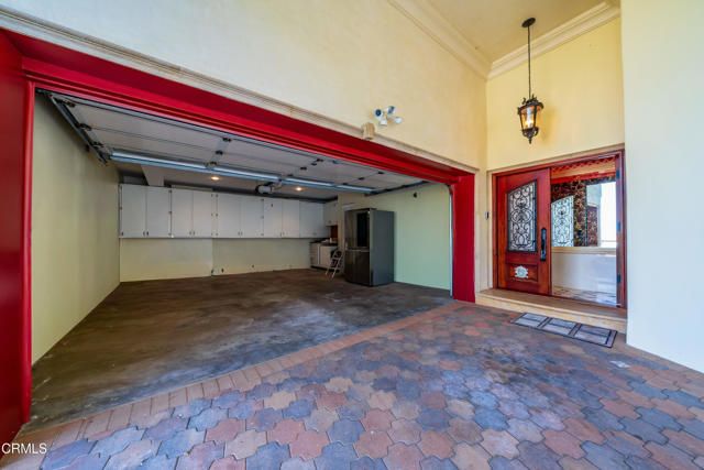 1118 Oberlin Drive, Glendale, CA 91205