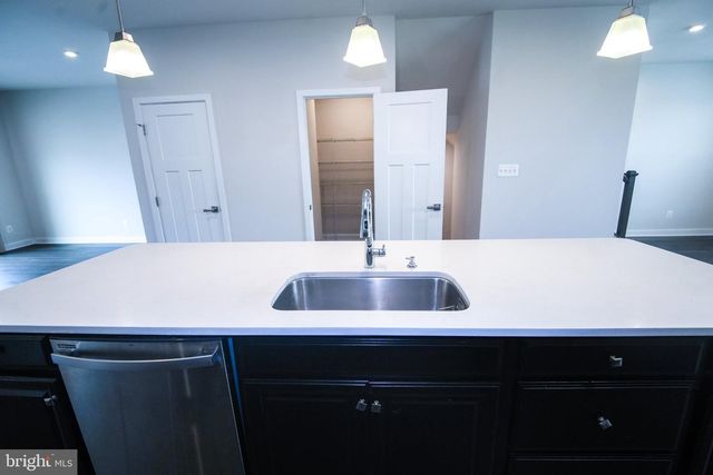 734 ROSEMARY WAY, Newark, DE 19713