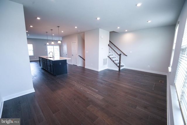 734 ROSEMARY WAY, Newark, DE 19713