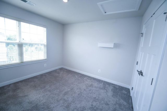 734 ROSEMARY WAY, Newark, DE 19713
