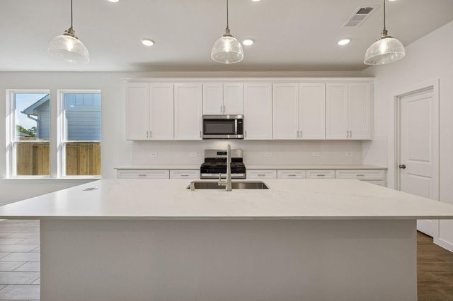 211 Prairie Ridge Lane, Montgomery, TX 77356