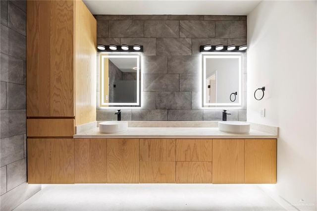 2529 Vanderbilt Avenue, Mcallen, TX 78504