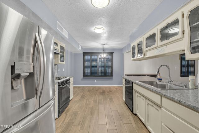 1521 JERRY PATE Place, El Paso, TX 79935