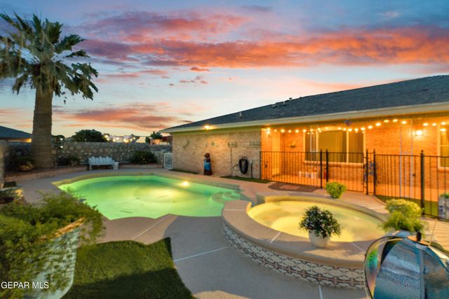 1521 JERRY PATE Place, El Paso, TX 79935