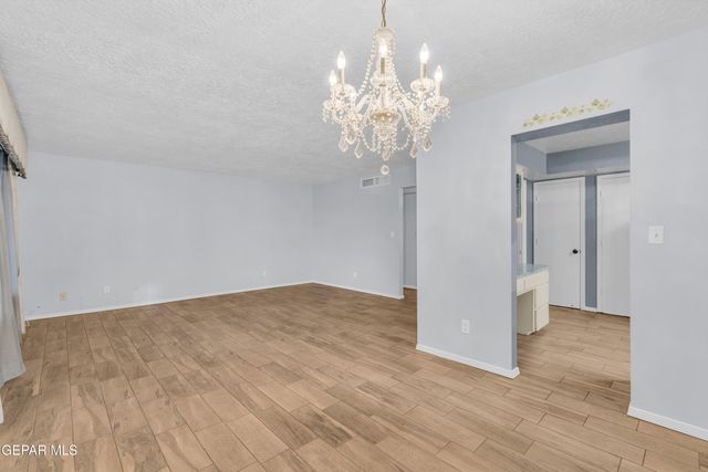 1521 JERRY PATE Place, El Paso, TX 79935