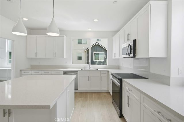 27305 Bear Creek Lane, Valencia, CA 91381