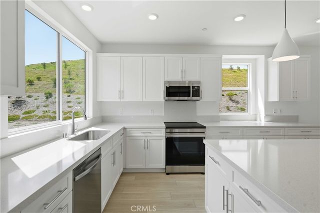 27305 Bear Creek Lane, Valencia, CA 91381