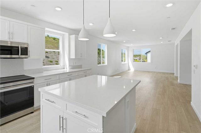 27305 Bear Creek Lane, Valencia, CA 91381