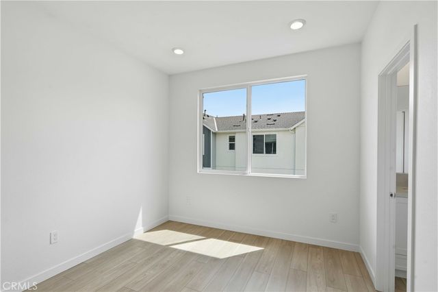 27305 Bear Creek Lane, Valencia, CA 91381