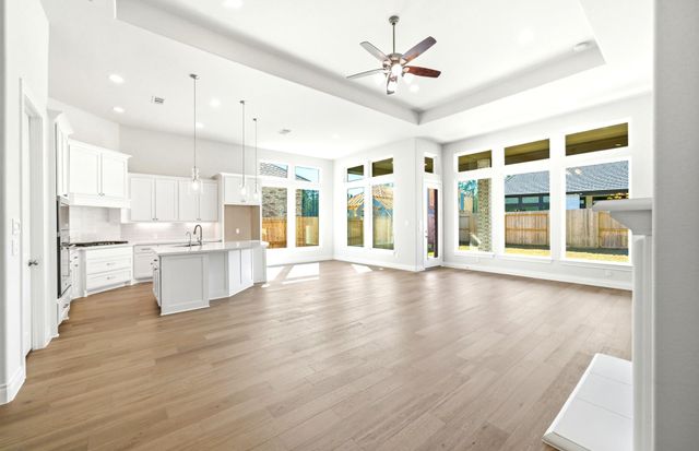 9726 Roaring River Falls Lane, Porter, TX 77365