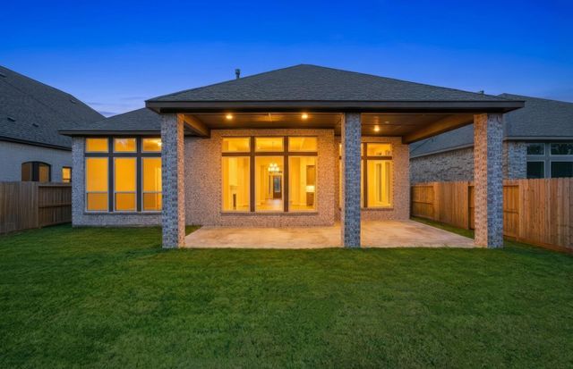 9726 Roaring River Falls Lane, Porter, TX 77365