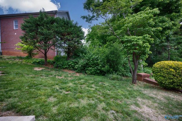 2010 Brandy Circle NE, Huntsville, AL 35811