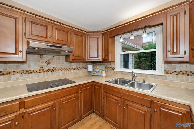 2010 Brandy Circle NE, Huntsville, AL 35811