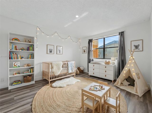 8120 Geneva Ct 453, Doral, FL 33166