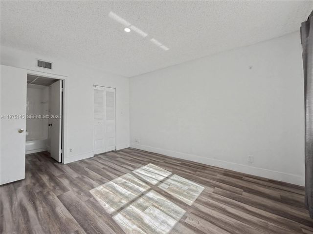 8120 Geneva Ct 453, Doral, FL 33166