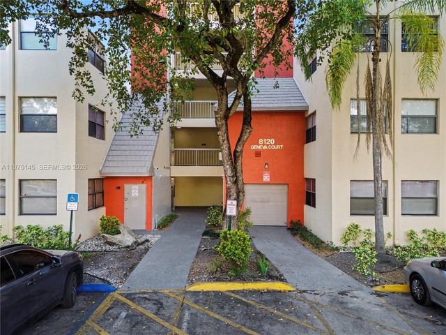 8120 Geneva Ct 453, Doral, FL 33166