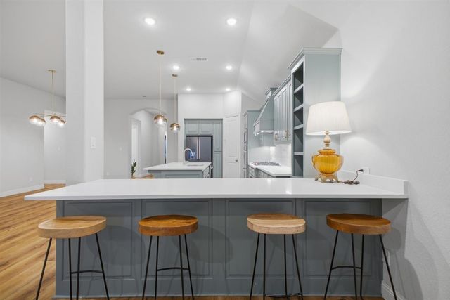 2009 Crescent Street, Fort Worth, TX 76008