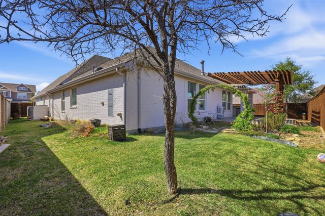 2009 Crescent Street, Fort Worth, TX 76008