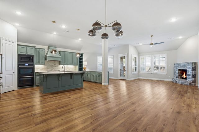 2009 Crescent Street, Fort Worth, TX 76008