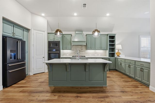 2009 Crescent Street, Fort Worth, TX 76008